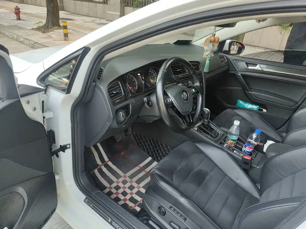 Volkswagen Golf — миниатюра 14