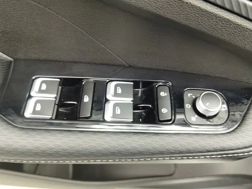 Geely Binrui — миниатюра 9