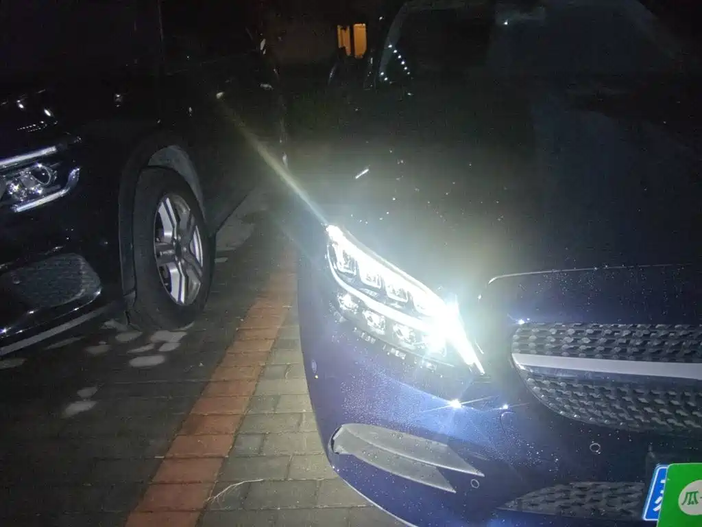 Mercedes-Benz C-Class — миниатюра 7