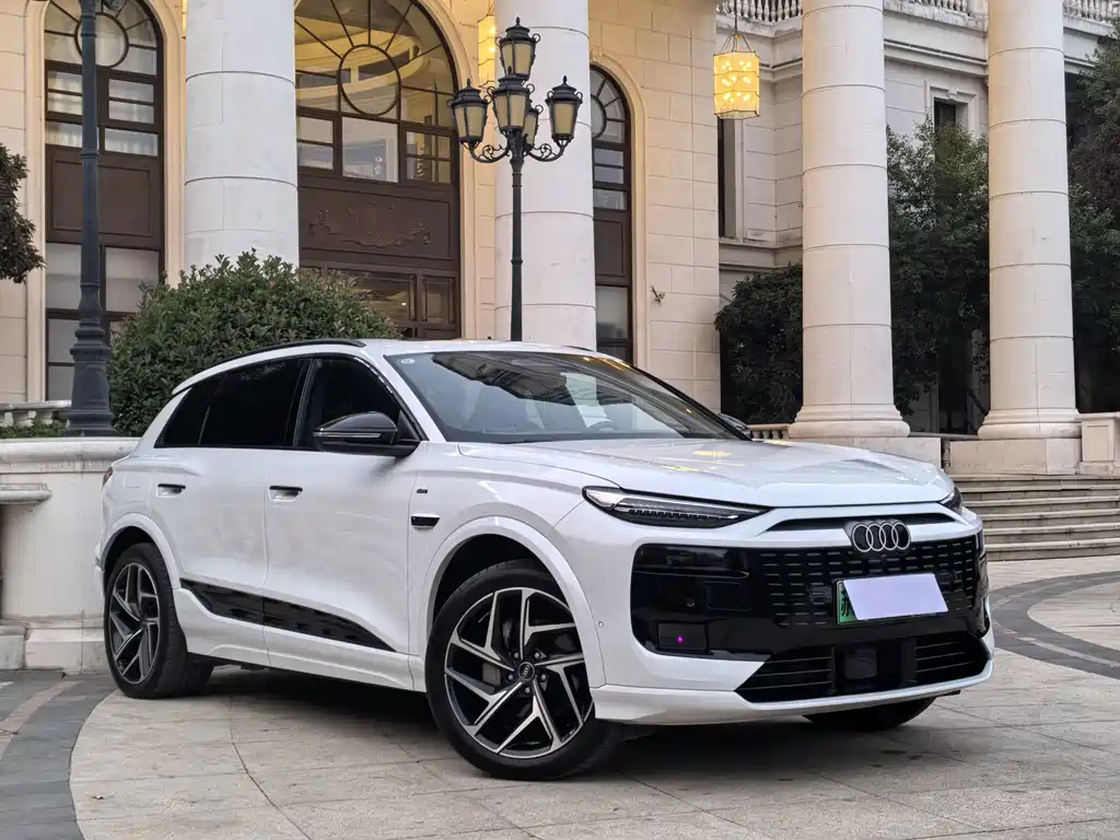 Audi Q6L e-tron — миниатюра 3
