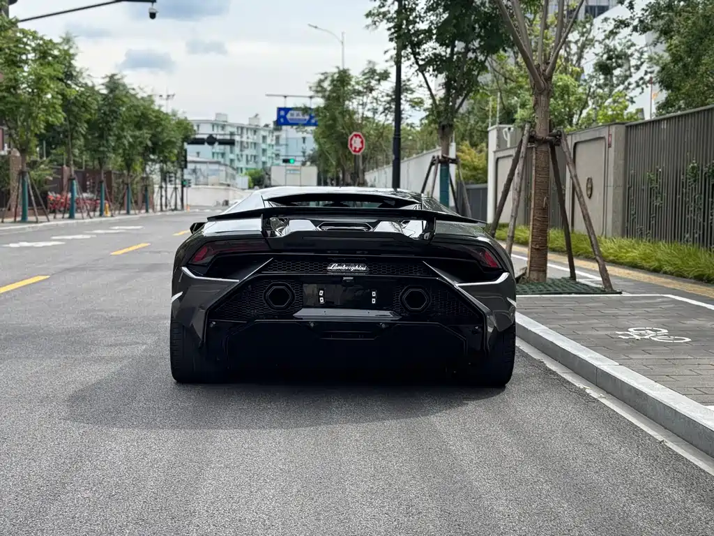Lamborghini Huracán — миниатюра 8