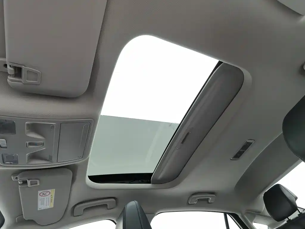 Ford Mondeo — миниатюра 14