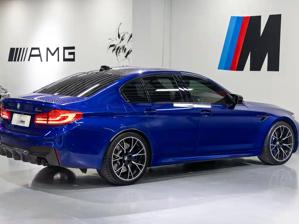 BMW M5