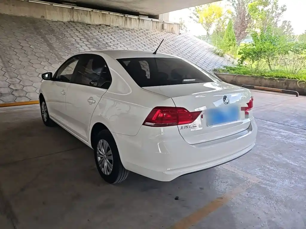 Volkswagen Santana — миниатюра 5