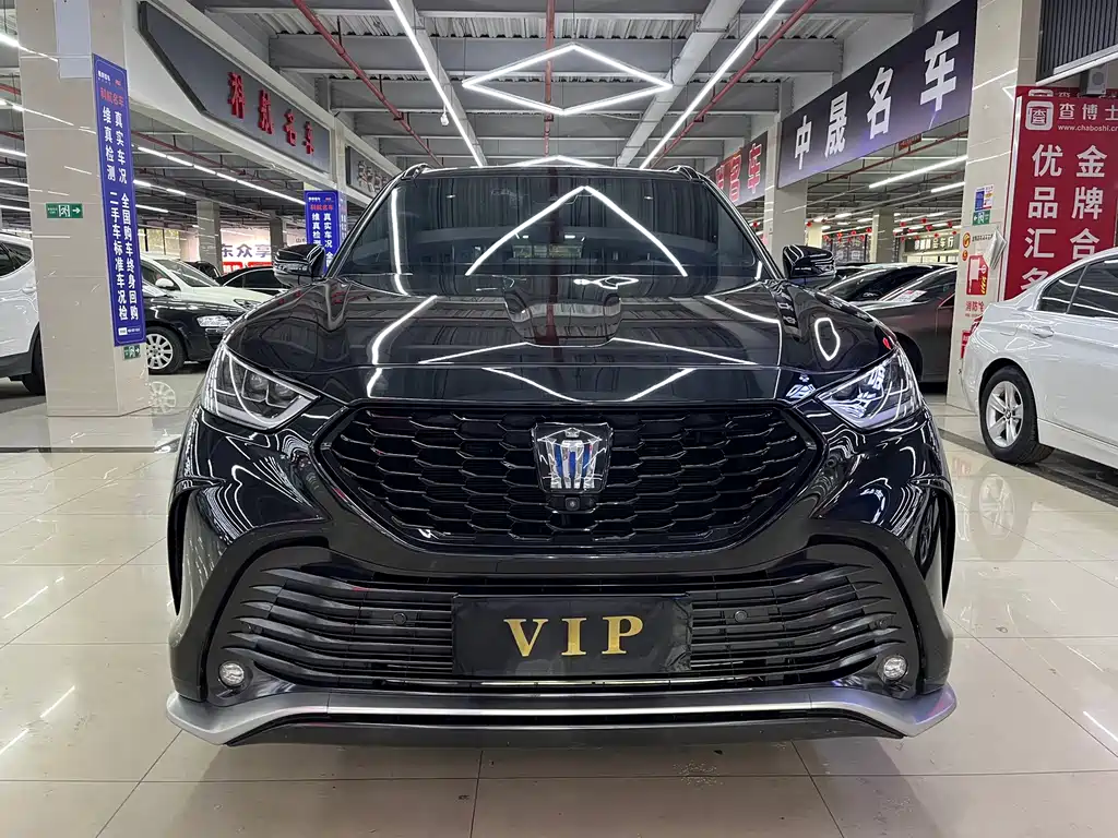Toyota Crown Kluger — миниатюра 2