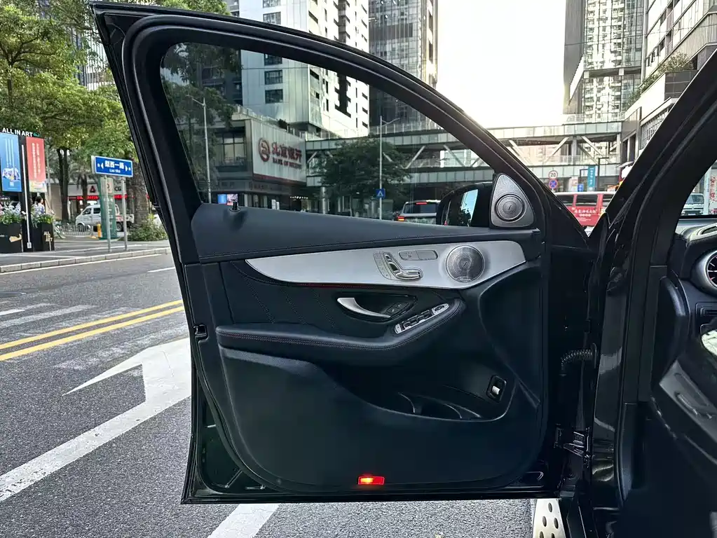 MERCEDES-BENZ GLC COUPE AMG