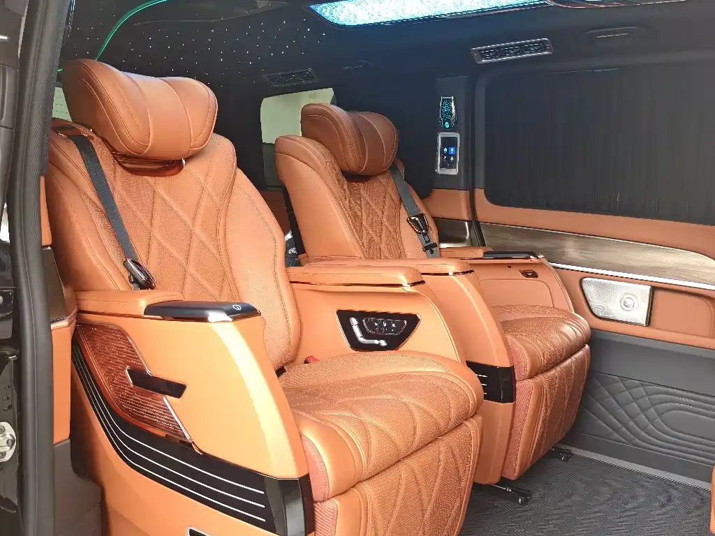 Mercedes-Benz V-Class V 2024 V 300 L Luxury