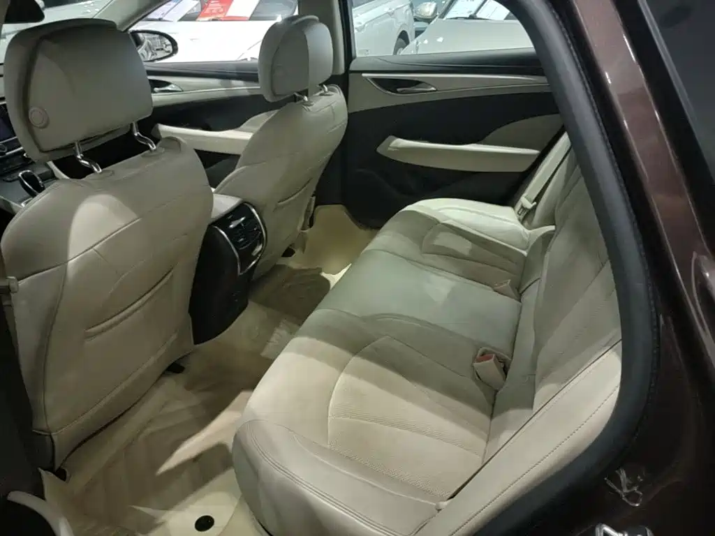 Buick LaCrosse — миниатюра 17