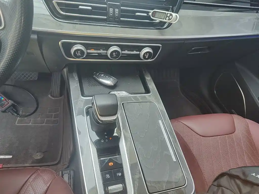 Hongqi Hongqi HS5 — миниатюра 14