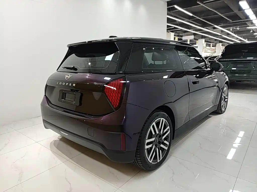 MINI MINI COOPER EV — миниатюра 7