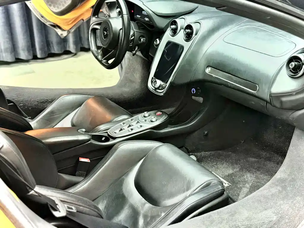 McLaren GT — миниатюра 11