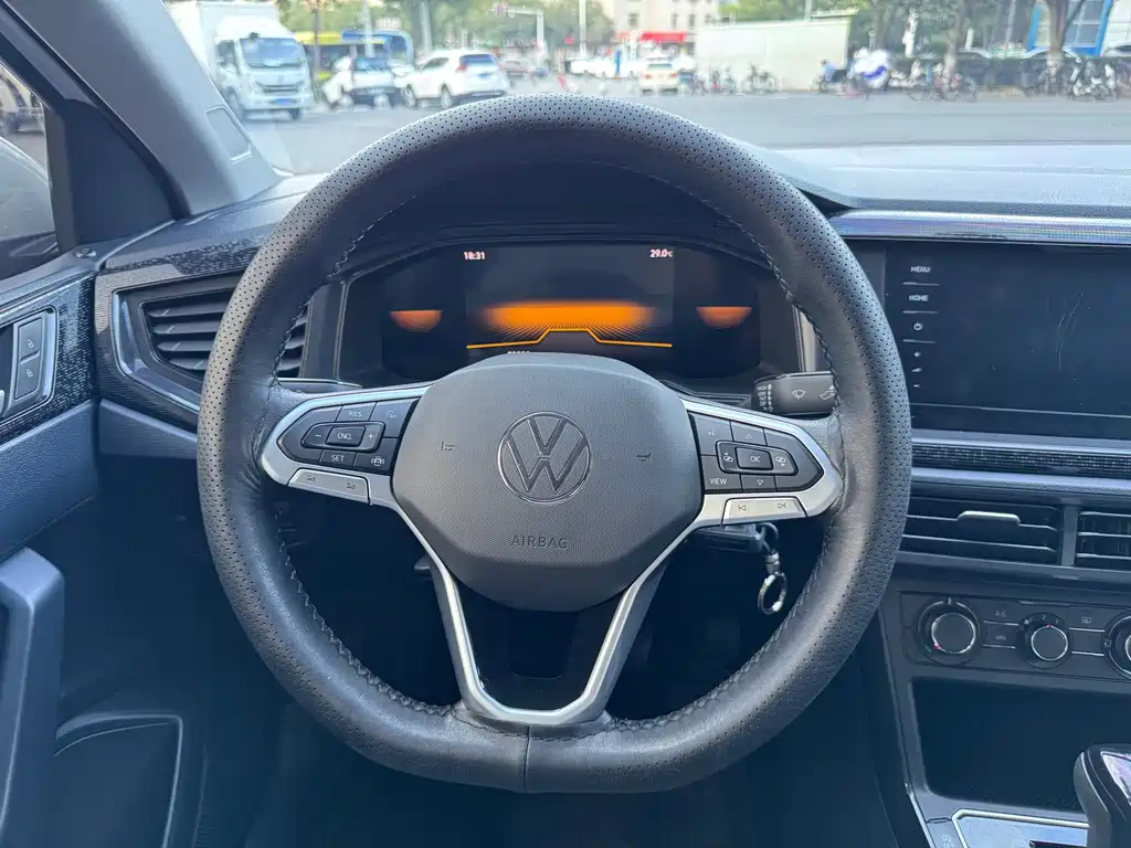 Volkswagen Lavida — миниатюра 7