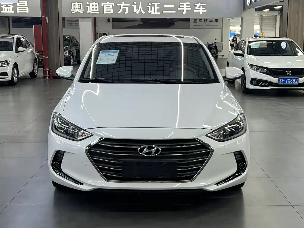 Hyundai Elantra 2019