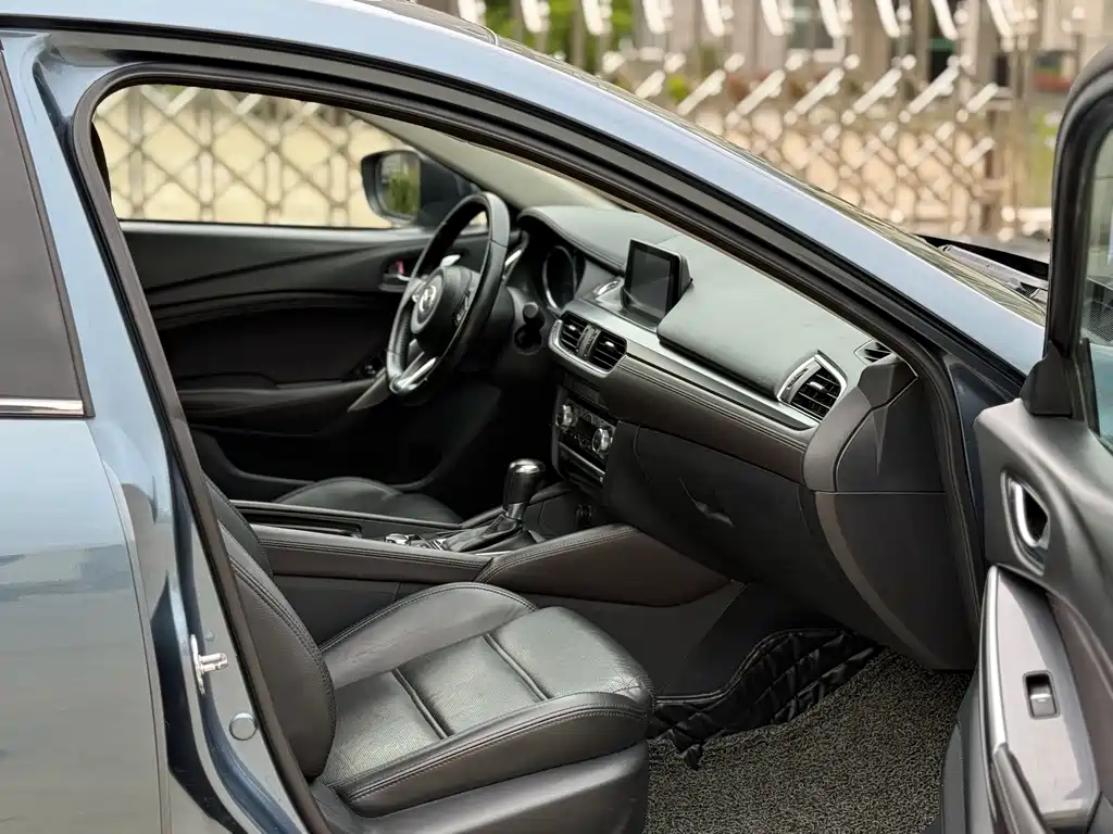 Mazda Atenza 2018 2.0L Luxury V