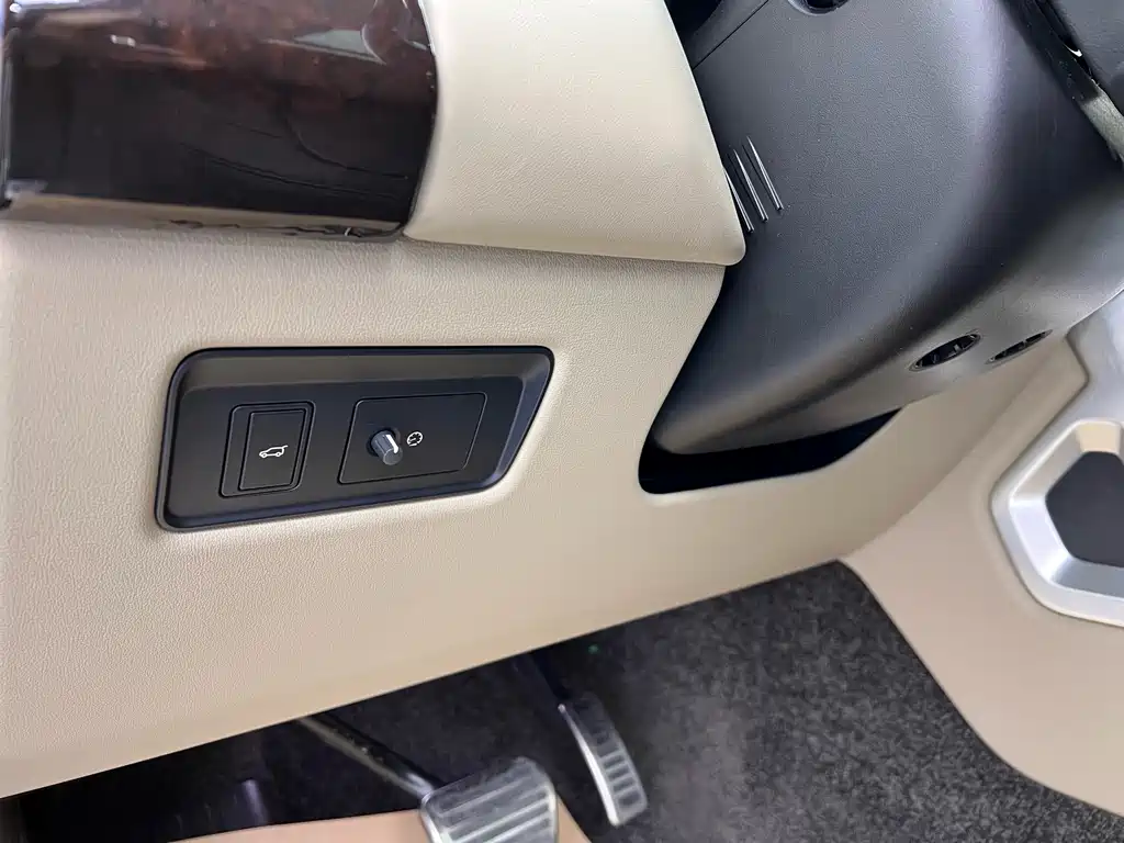 Land Rover Range Rover 2022 3.0 L6 400PS