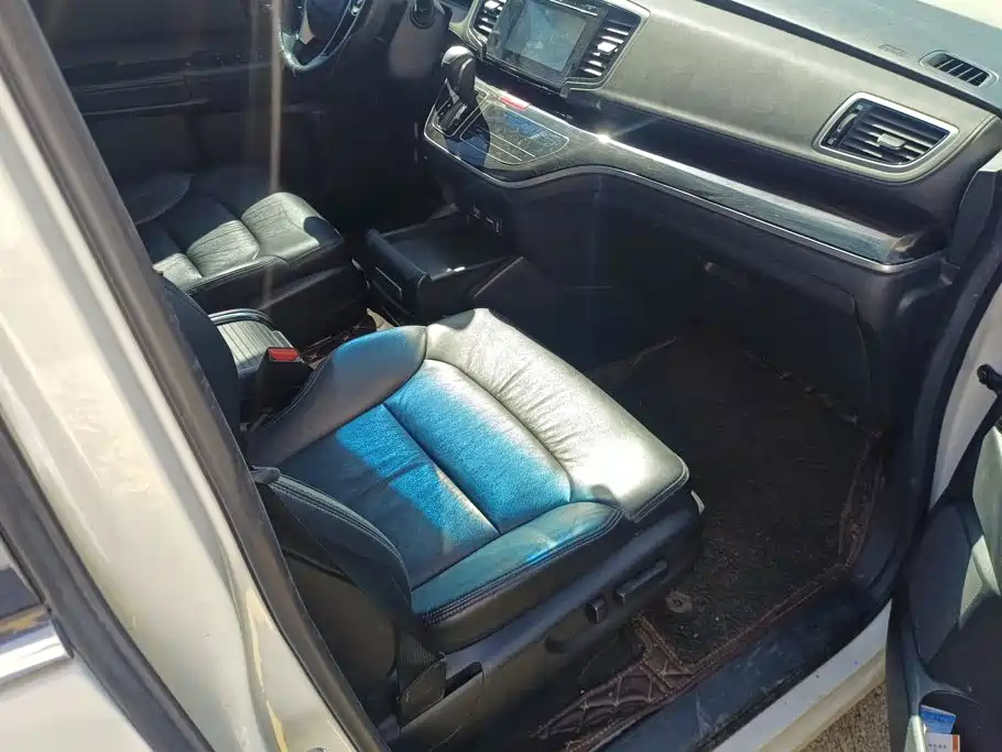 Honda Odyssey — миниатюра 8