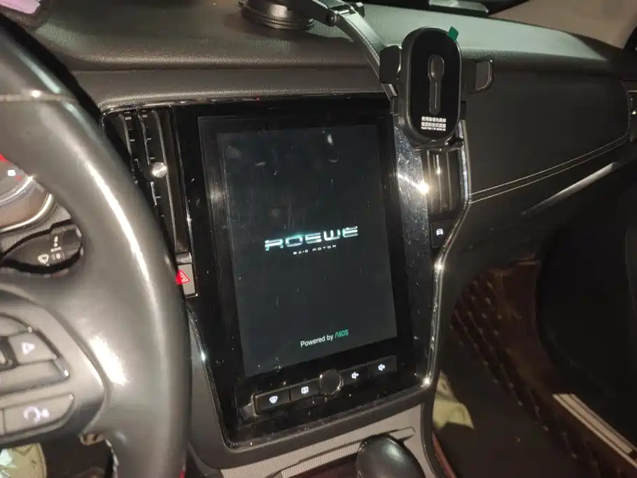 Roewe RX5 — миниатюра 13