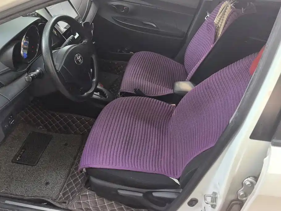 Toyota Yaris L — миниатюра 9
