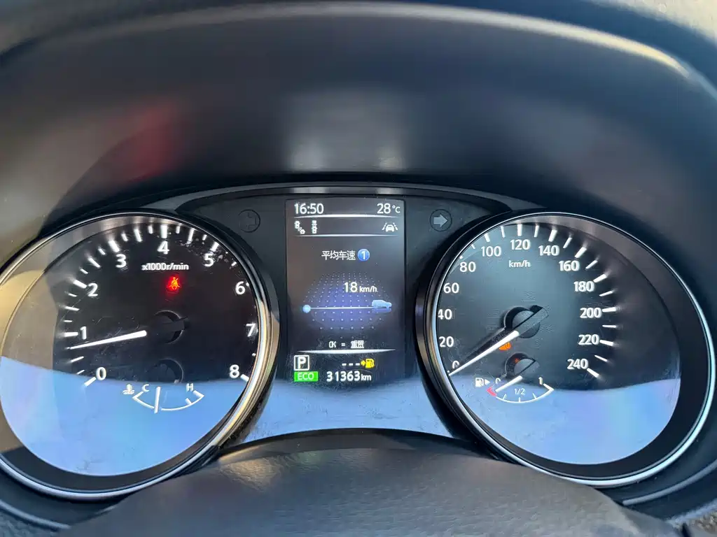 Nissan Qashqai — миниатюра 11