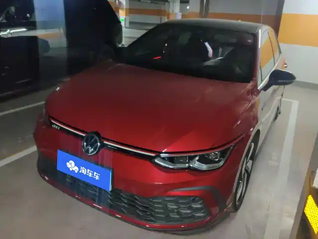 Volkswagen Golf GTI