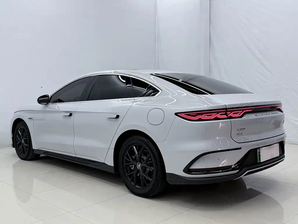 BYD Han — миниатюра 15