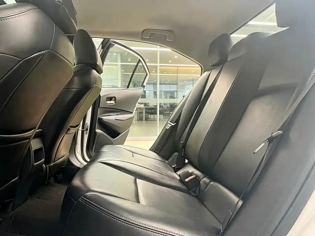 Toyota Corolla — миниатюра 10