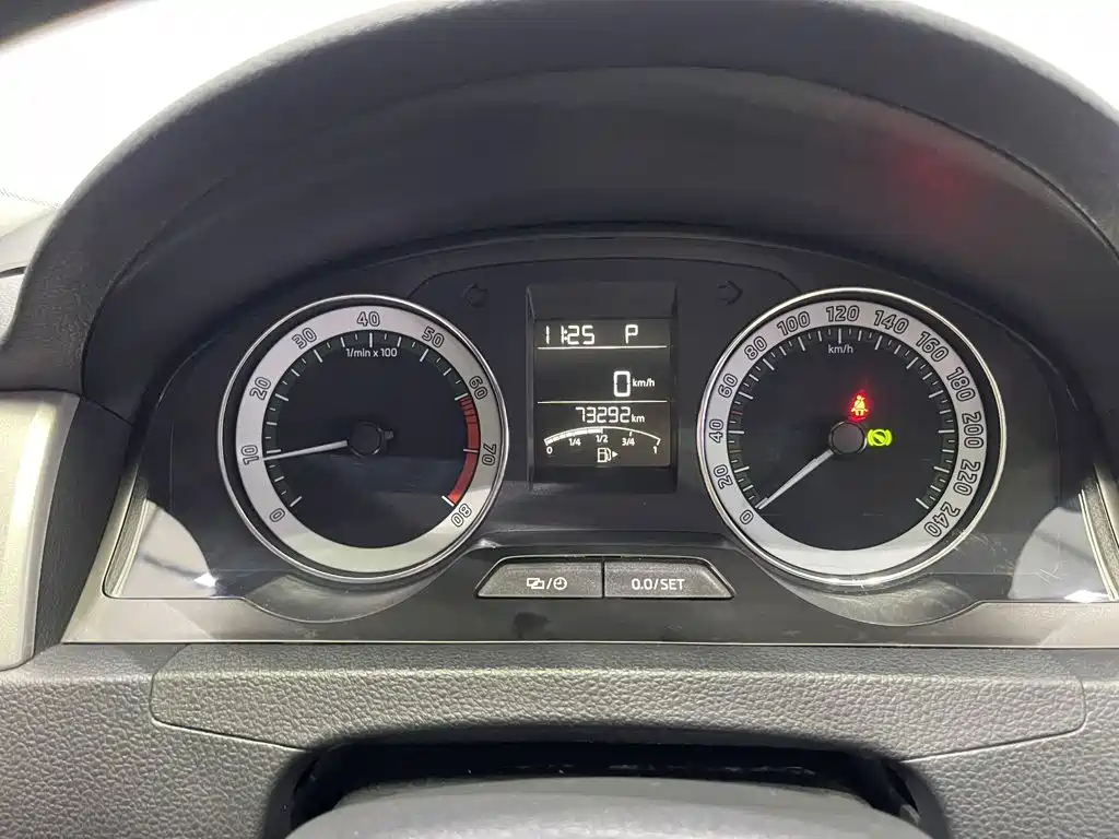 Skoda Rapid — миниатюра 12