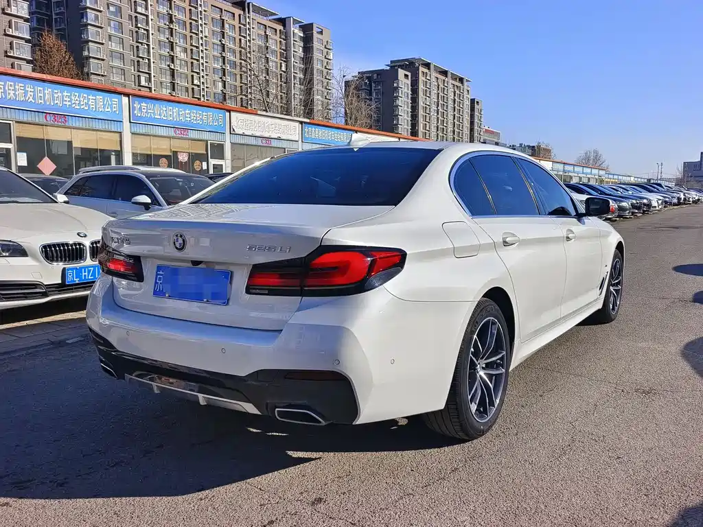 BMW 5 Series 5 2022 525Li M Sport