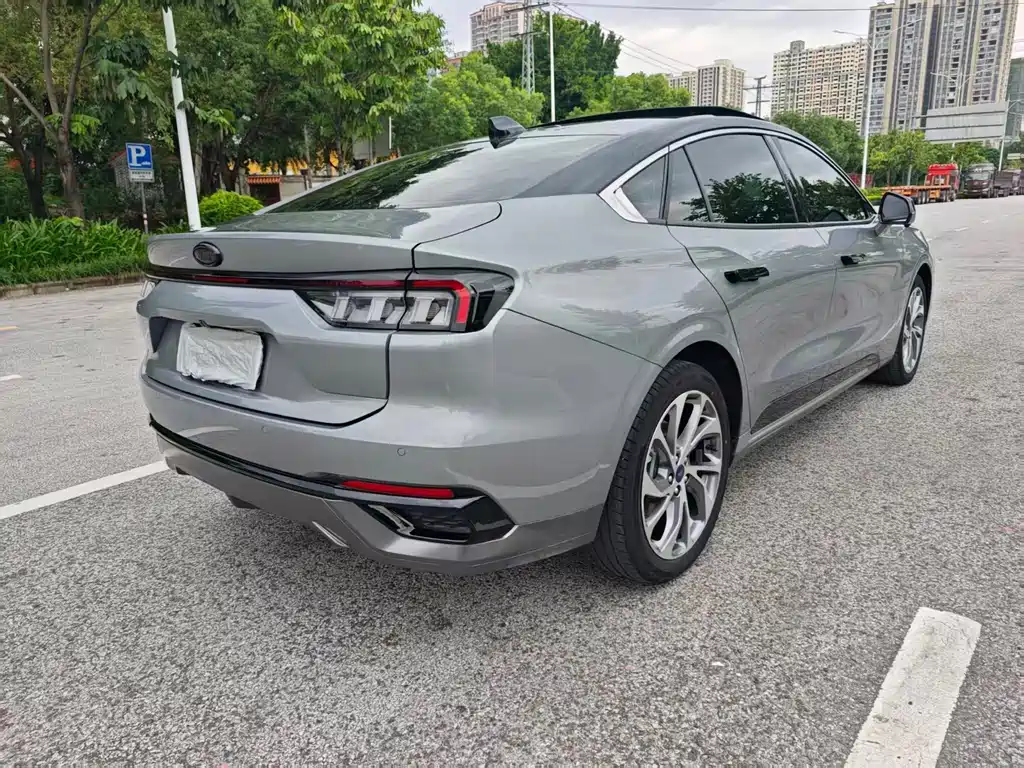 Ford Mondeo — миниатюра 18