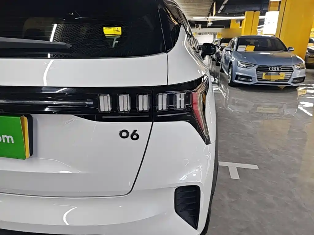 Lynk & Co 06 — миниатюра 8