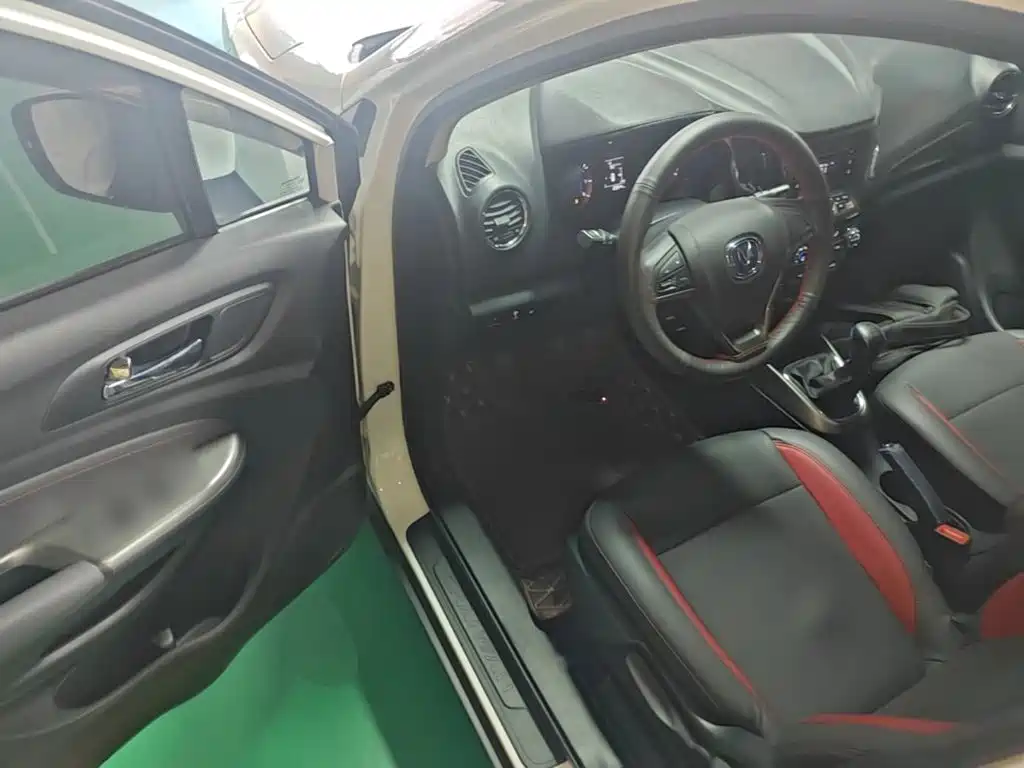 Changan CS15 — миниатюра 16