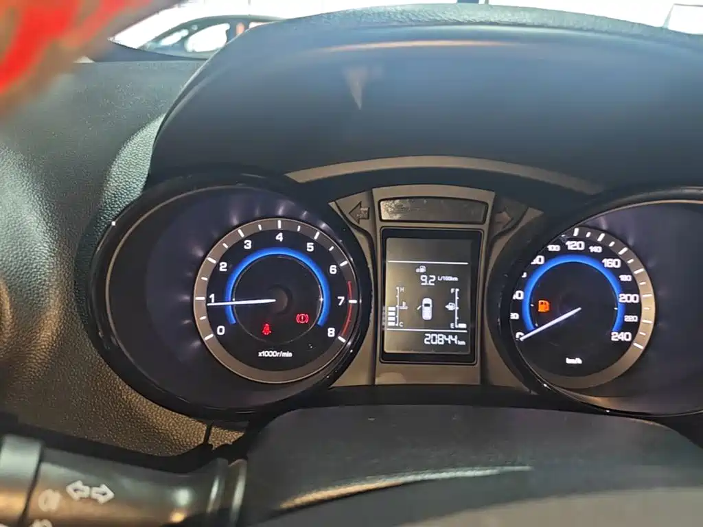 Changan CS15 — миниатюра 12