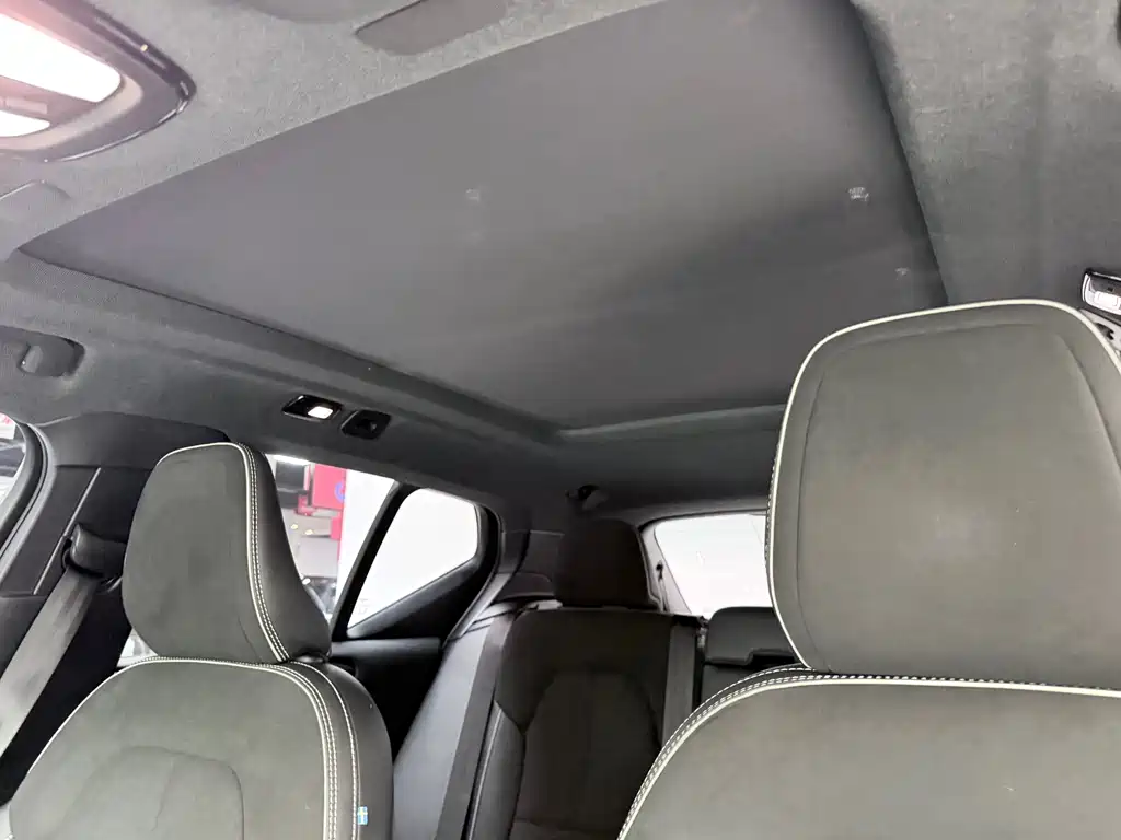 Volvo XC40 NEV — миниатюра 20