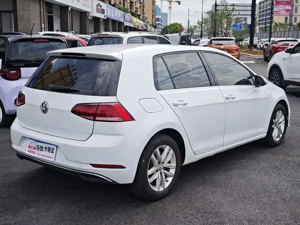 Volkswagen Golf 2018 230TSI AT Comfort