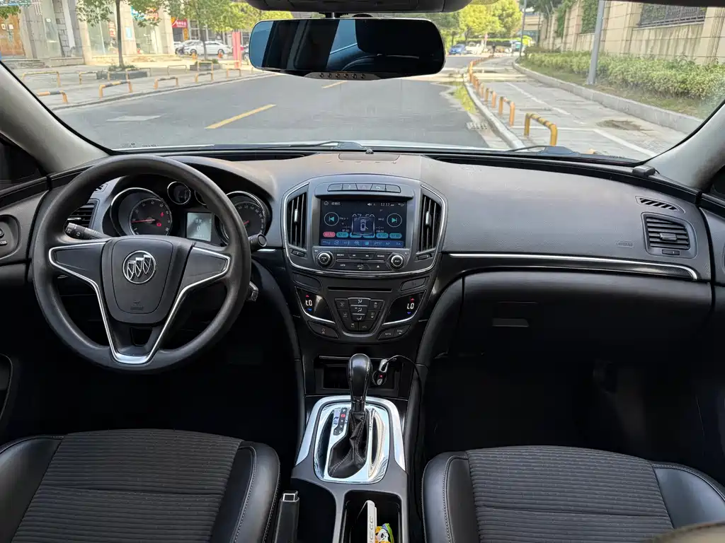 Buick Regal — миниатюра 6