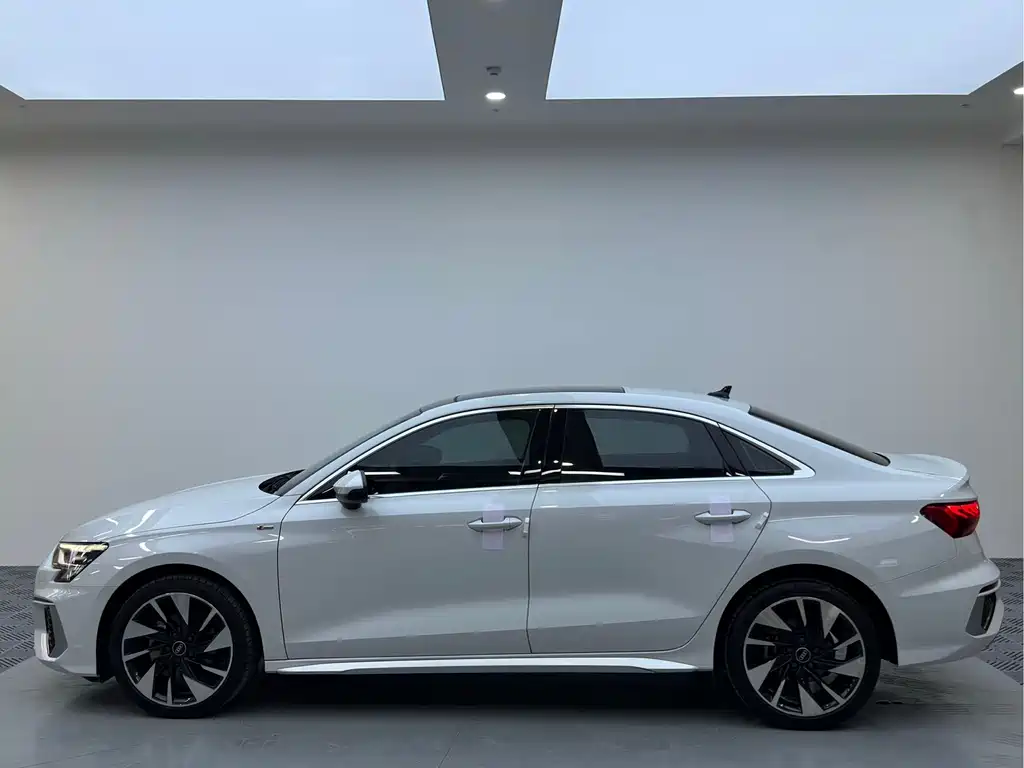 Audi A3 — миниатюра 4