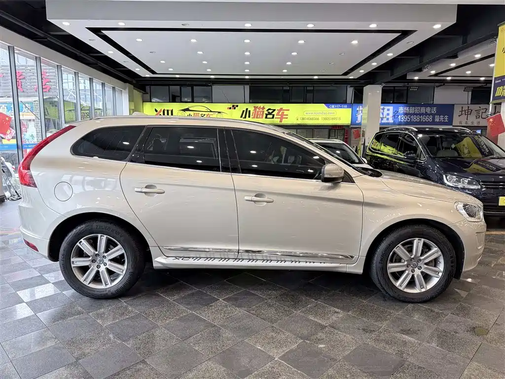 Volvo XC60 — миниатюра 10