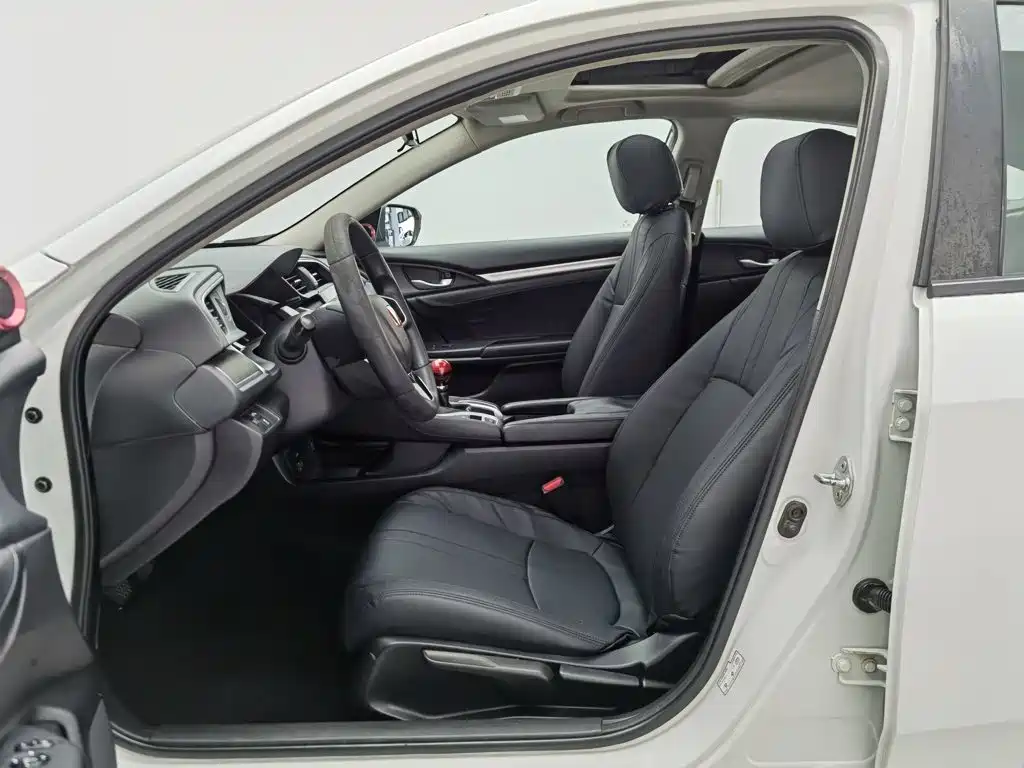 Honda Civic — миниатюра 10