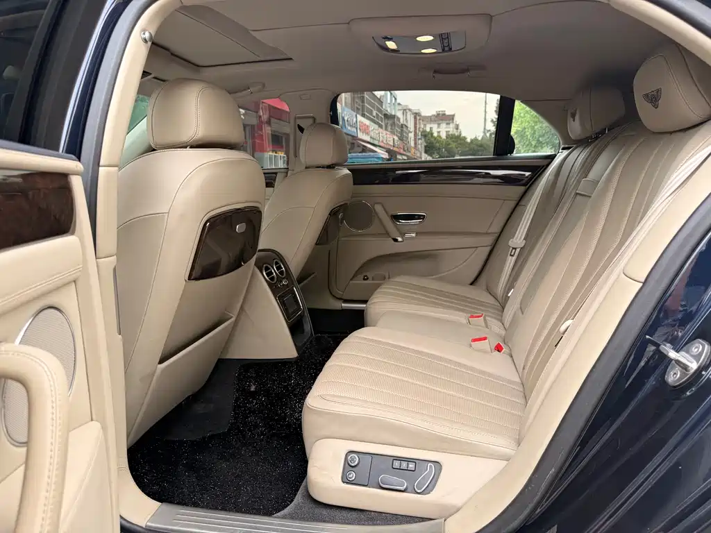 Bentley Flying Spur 2013 6.0T W12 Luxury