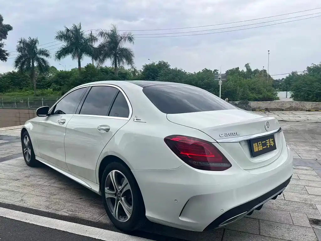 Mercedes-Benz C-Class — миниатюра 18