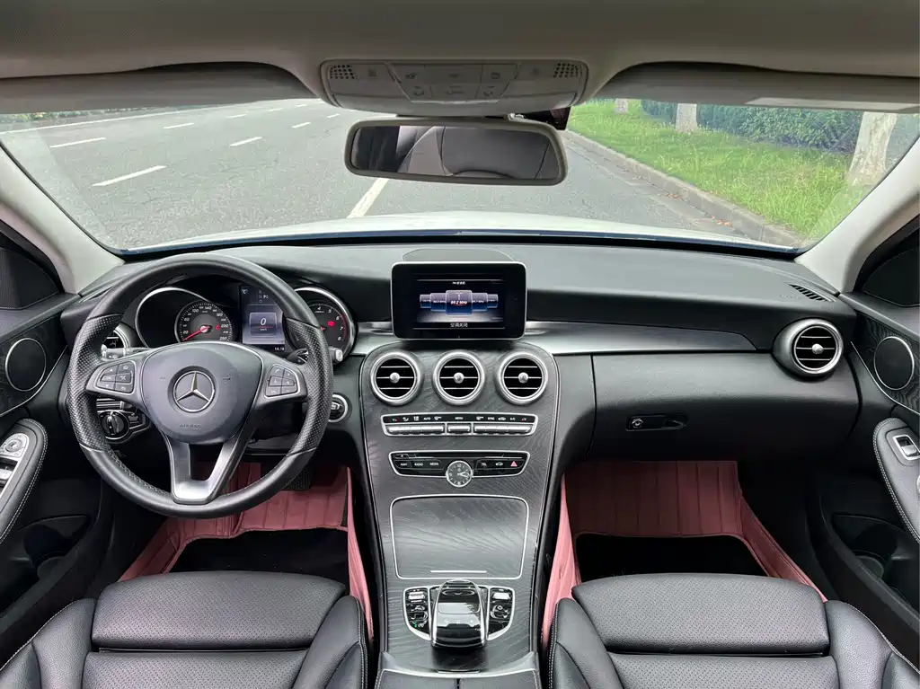 Mercedes-Benz C-Class (Import) — миниатюра 12