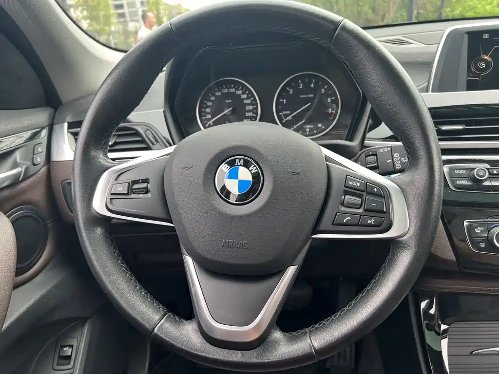 BMW X1 — миниатюра 14