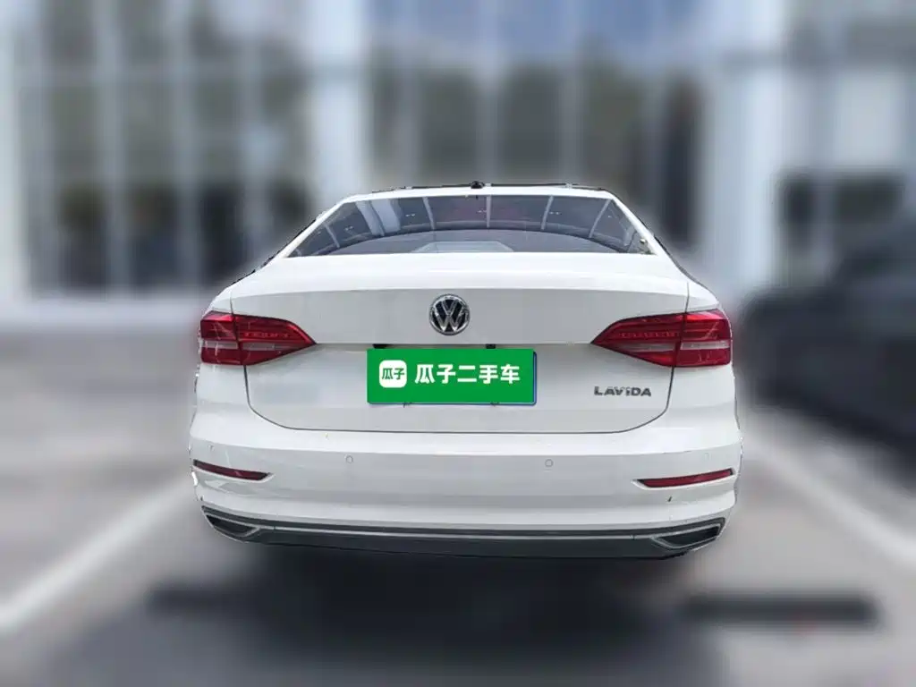 Volkswagen Lavida — миниатюра 3