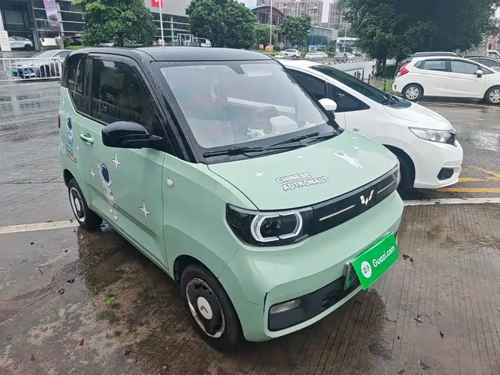 Wuling MINIEV — миниатюра 4