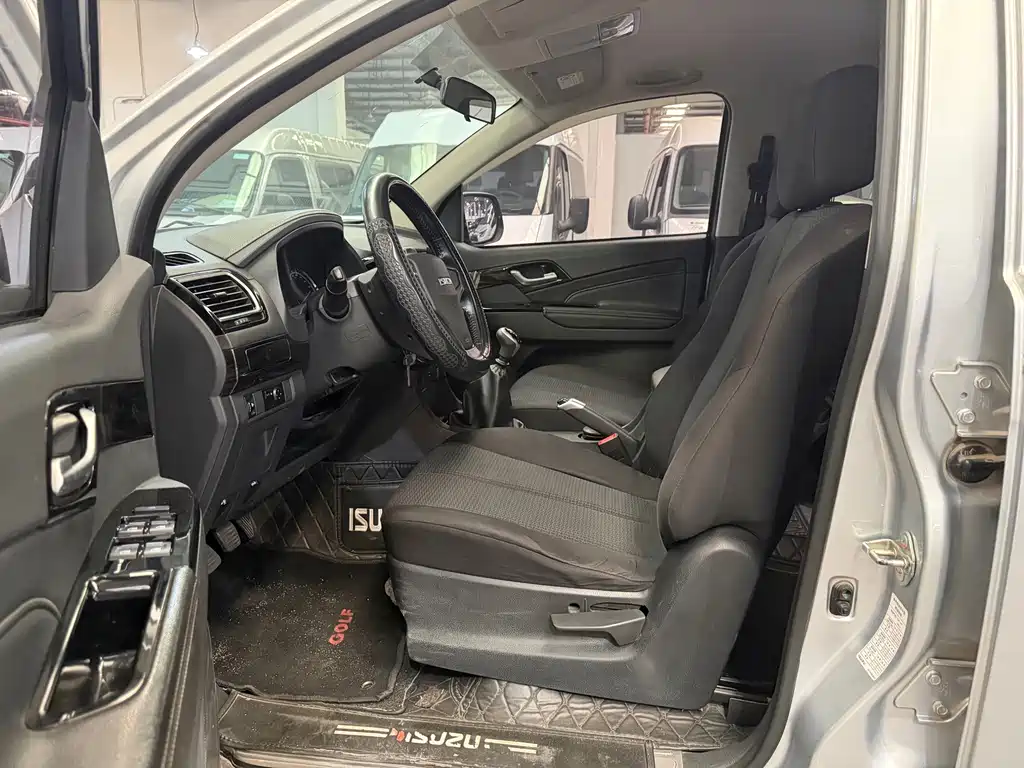 Isuzu Lingtuo — миниатюра 10