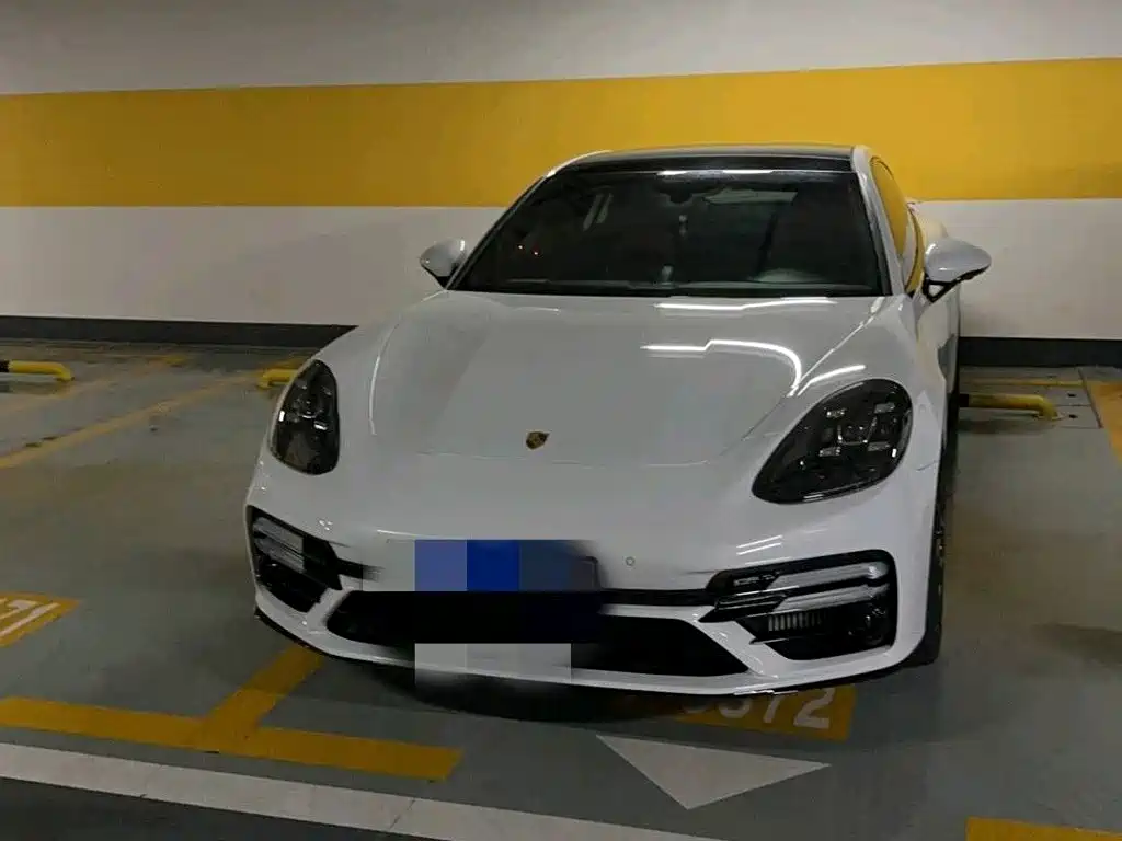 Porsche Panamera — миниатюра 2