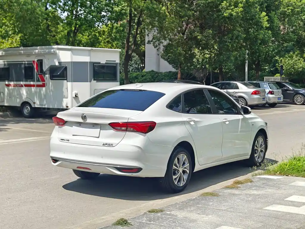 Buick Verano — миниатюра 7
