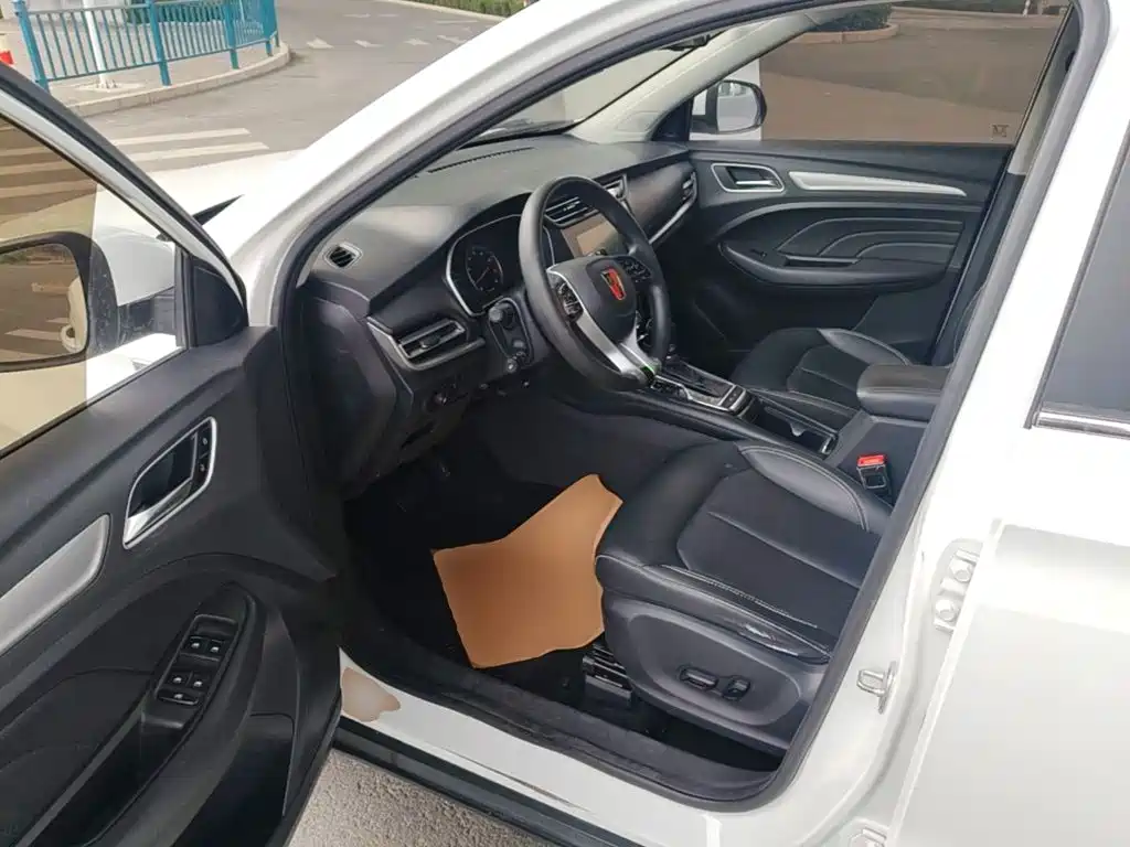 Roewe RX3 — миниатюра 16