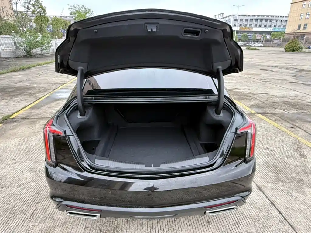 Cadillac CT5 — миниатюра 10
