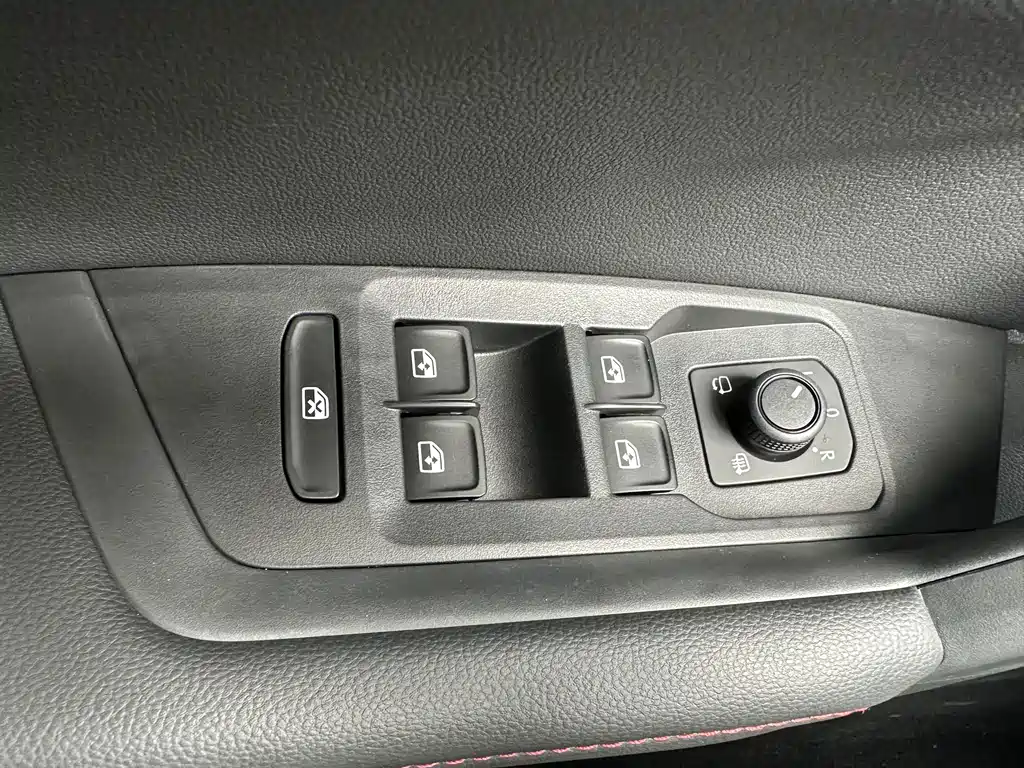 Volkswagen Lavida — миниатюра 12